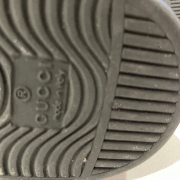Gucci Embossed Ace Sneakers - Picture 4 of 6